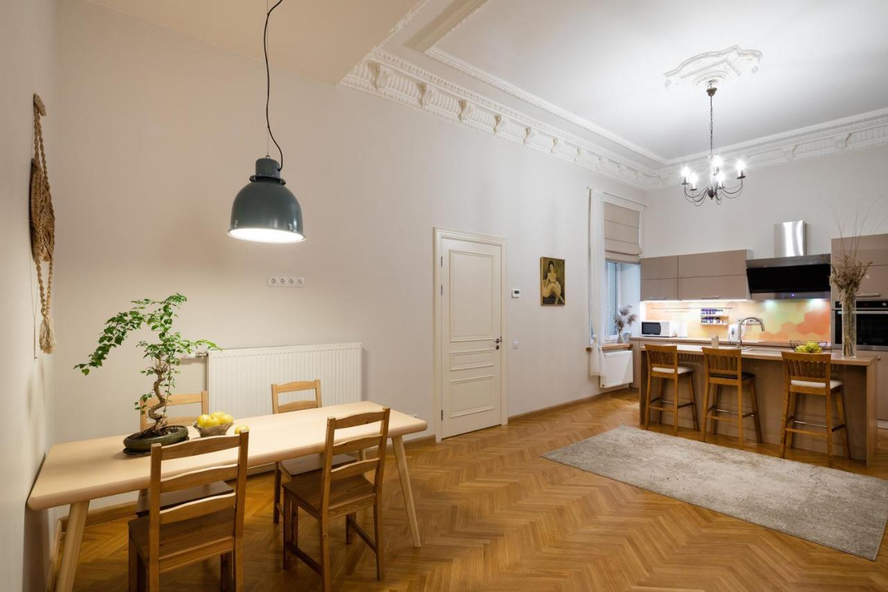 Old Riga Modern And Spacious 2 Bedroom Apartment Ngoại thất bức ảnh